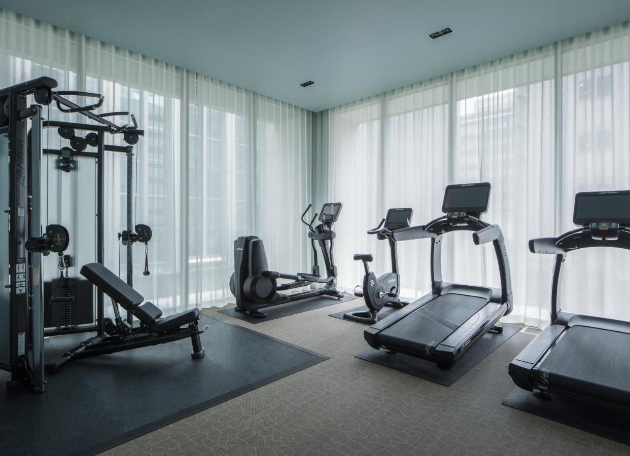 Hotel Zentis Osaka Exterior foto The gym at the hotel