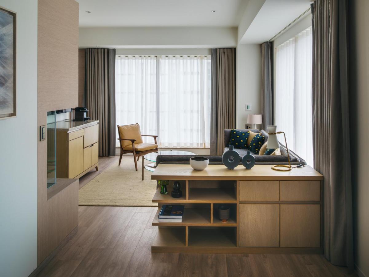 Hotel Zentis Osaka Exterior foto A typical room at the hotel