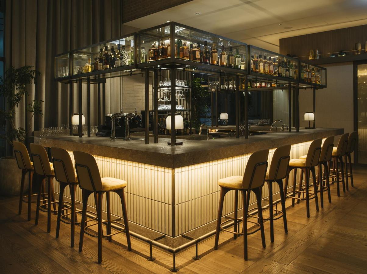 Hotel Zentis Osaka Exterior foto The bar at the 2010 edition of the London Design Festival