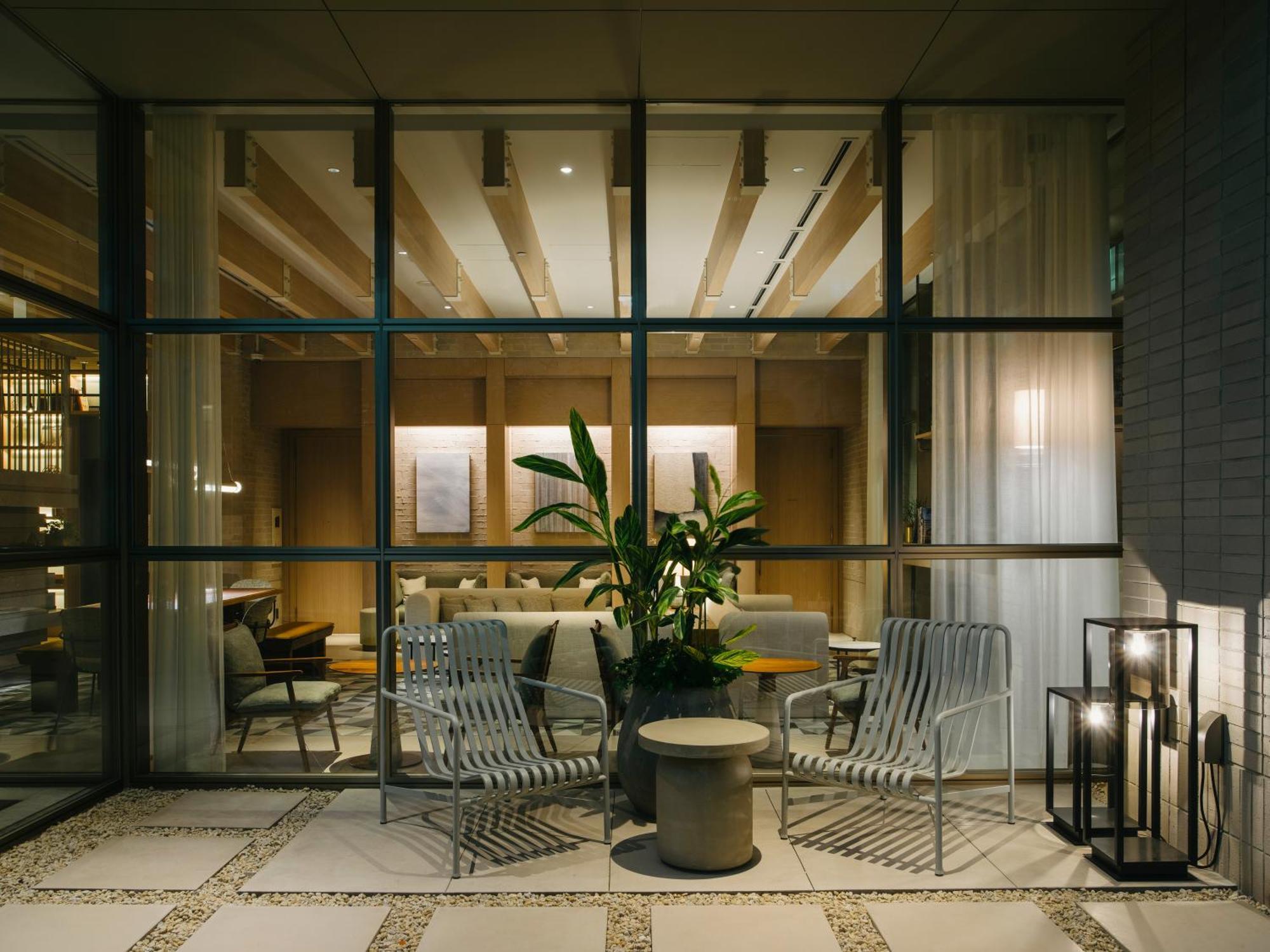 Hotel Zentis Osaka Exterior foto The lounge at the airport